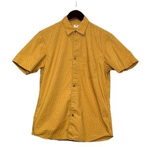 Sunny Charm: Uniqlo XS Yellow Short Sleeve Button-Down with Brown Floral Pattern